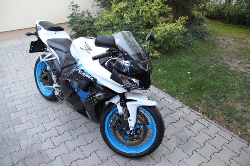 Honda CBR 600 RR бирюзовый